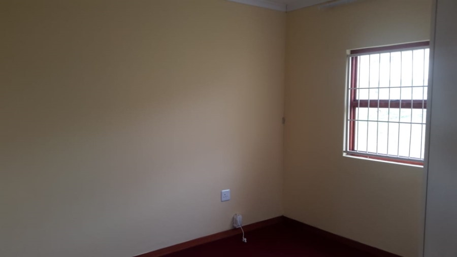 To Let 3 Bedroom Property for Rent in Haven Hills Eastern Cape